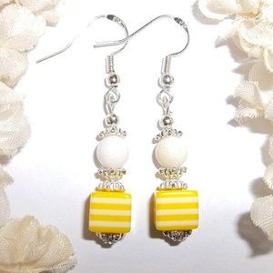 White & Yellow Stripe Beaded Earrings Dangle Drop Fashion Jewelry Set Pair 6846